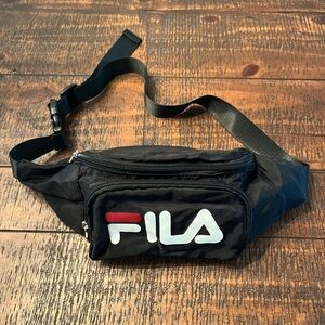 FILA Heritage Fanny Pack Waist Bag Black Retro Logo 3-Pocket Adjustable Strap